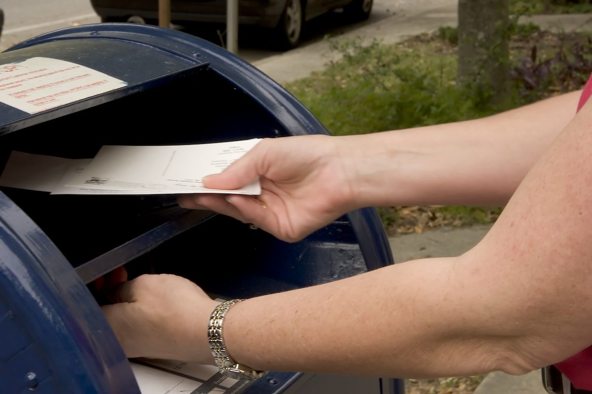 Mailing a landlord reference letter